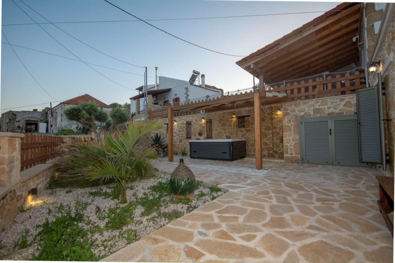Pamelas House With Jacuzzi Kissamos Exterior photo